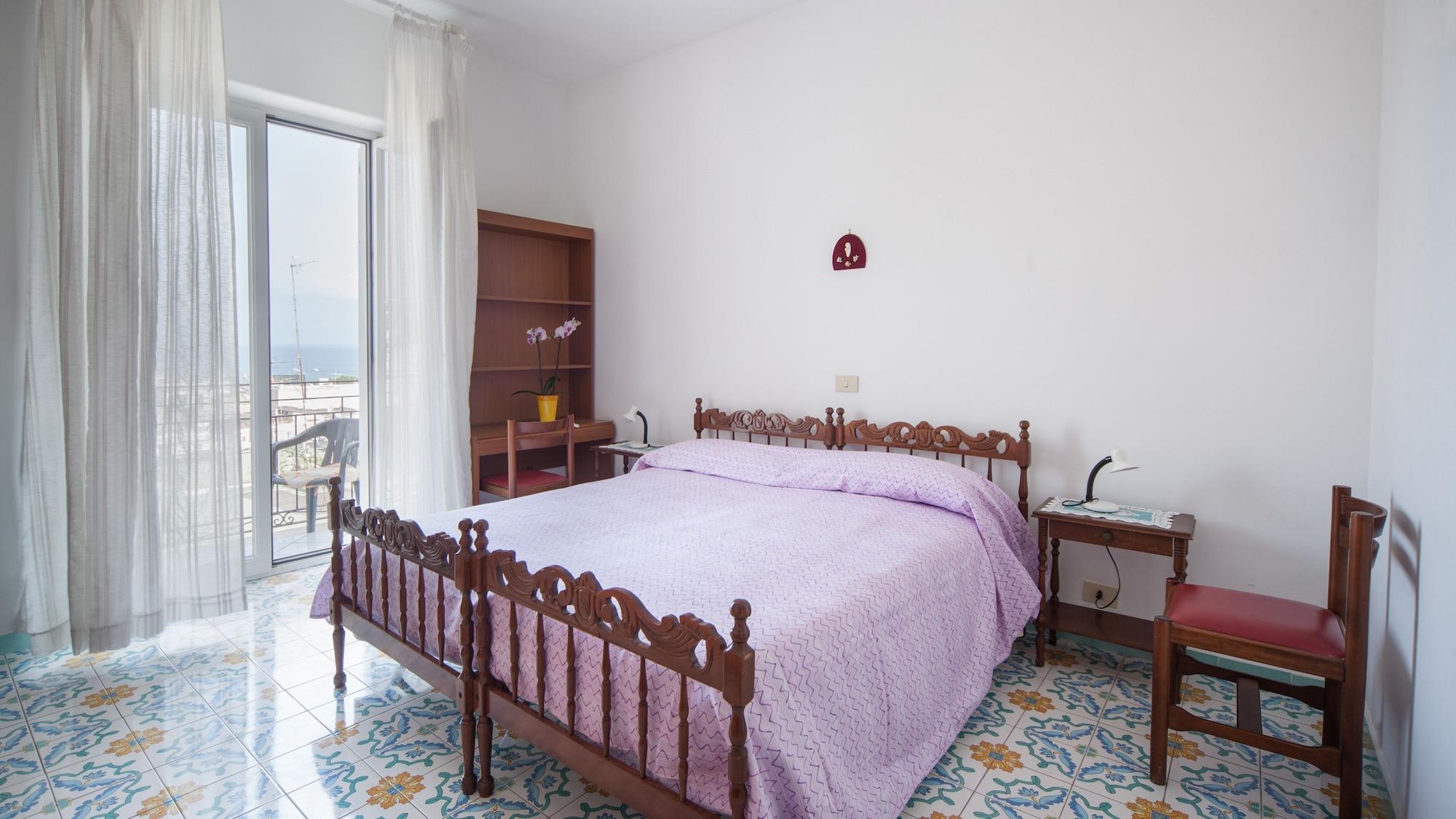 Villa Luna Di Miele 卡萨米乔拉泰尔梅 外观 照片